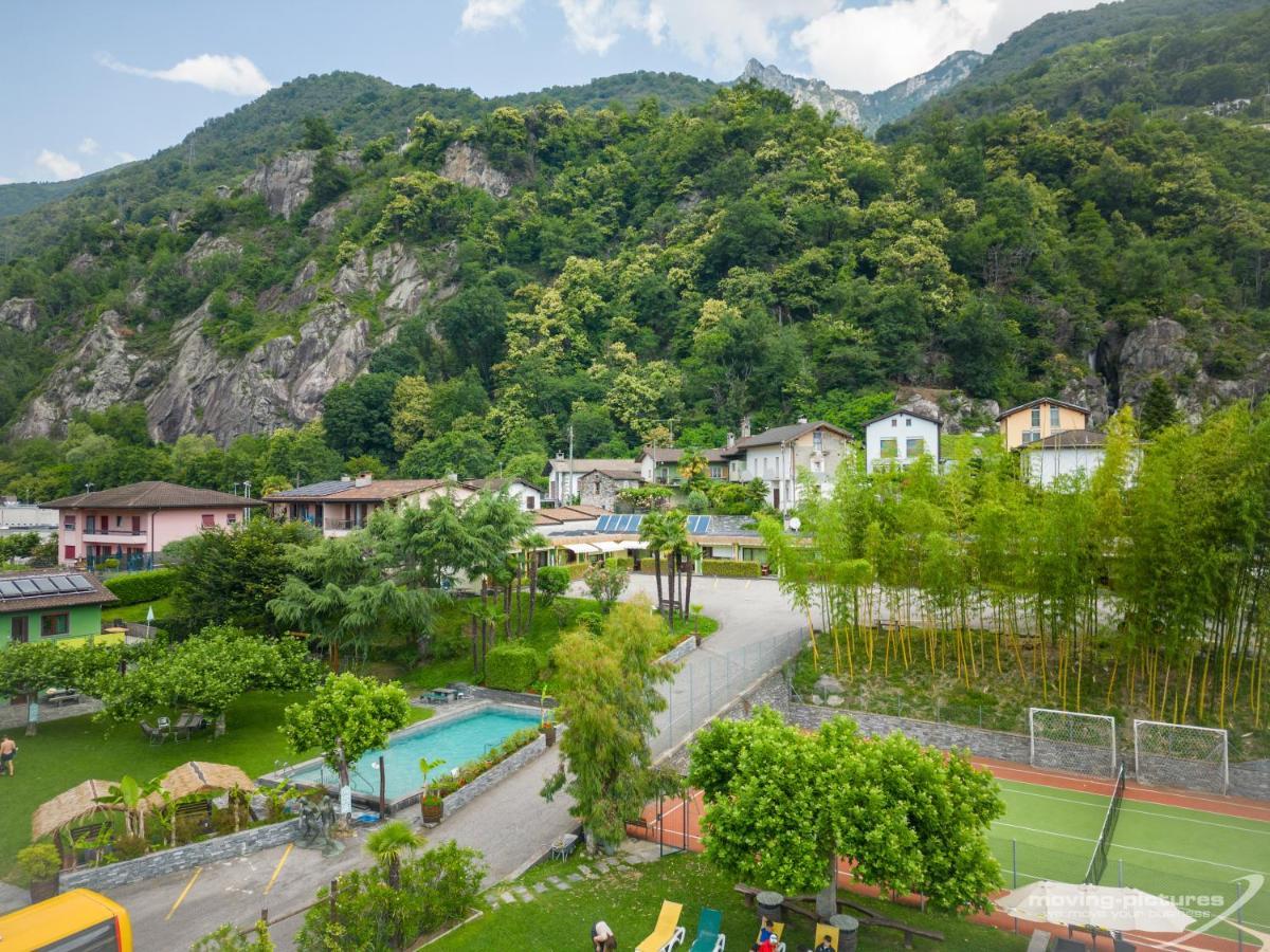 Bamboohouse Motel Riazzino Экстерьер фото